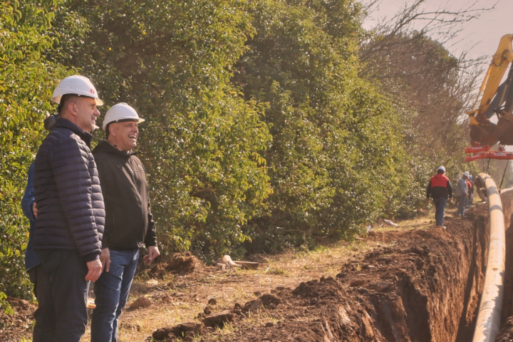 El gobernador Perotti recorrió las obras del Gasoducto Gran Rosario